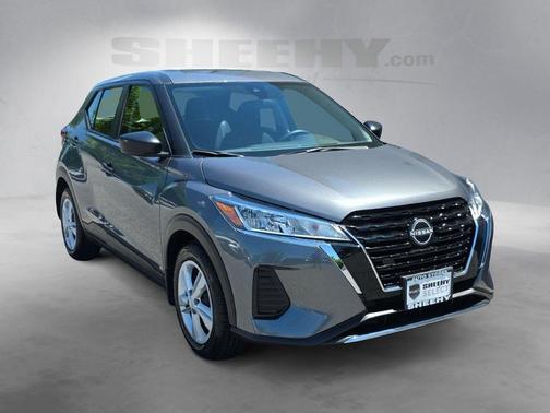 Gun Metallic 2024 Nissan Kicks S