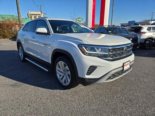 2022 Volkswagen Atlas Cross Sport 3.6L V6 SE w/Technology