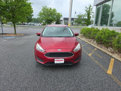 RUBY RED TINTED CLEARCOAT 2017 Ford Focus SE