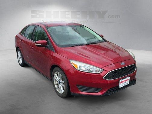 RUBY RED TINTED CLEARCOAT 2017 Ford Focus SE