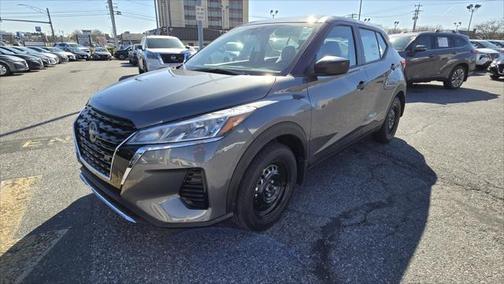 2025 Nissan Kicks S