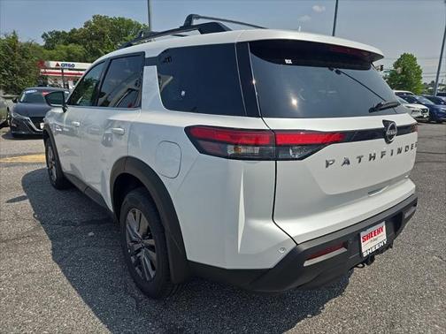 2025 Nissan Pathfinder SV 4WD
