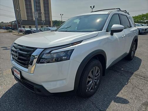 2025 Nissan Pathfinder SV 4WD