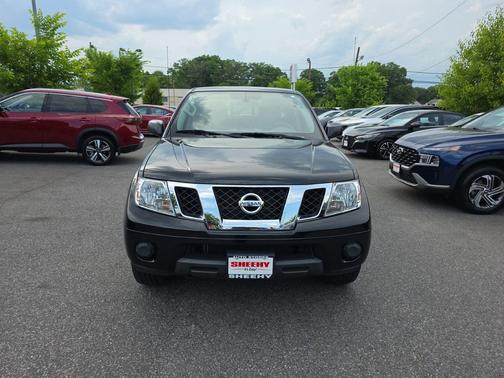 Magnetic Black Pearl 2020 Nissan Frontier SV