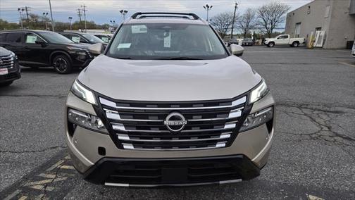 2025 Nissan Rogue Platinum