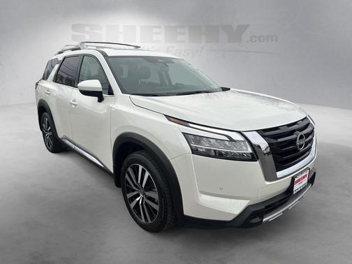 2024 Nissan Pathfinder Platinum FWD