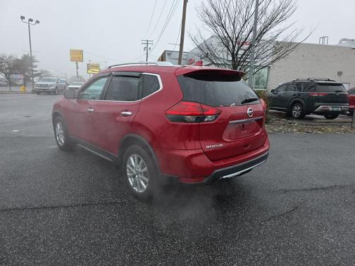 2017 Nissan Rogue SV