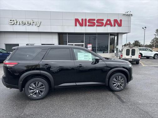 2025 Nissan Pathfinder S 4WD