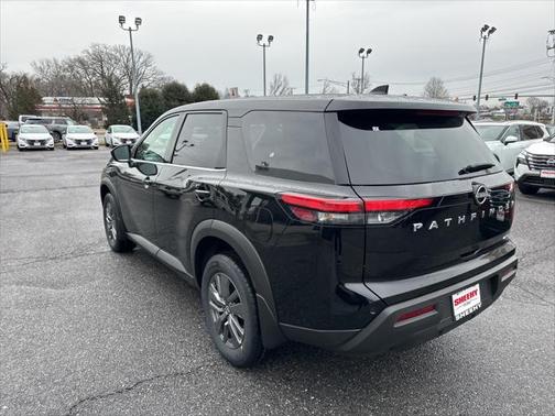 2025 Nissan Pathfinder S 4WD