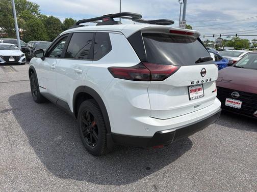 Everest White Pearl Tricoat 2026 Nissan Rogue Rock Creek