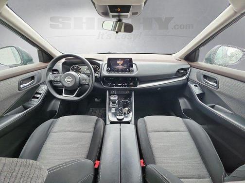 Gun Metallic 2021 Nissan Rogue SV