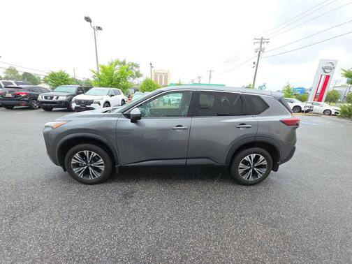 Gun Metallic 2021 Nissan Rogue SV