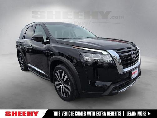 2023 Nissan Pathfinder Platinum 4WD