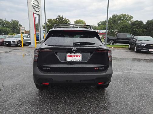 2026 Nissan Kicks SR