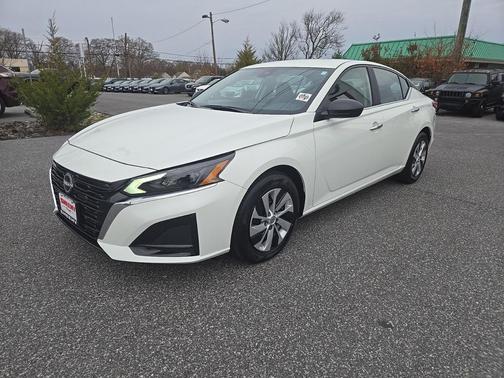 2025 Nissan Altima S FWD