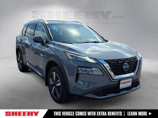 Boulder Gray Pearl 2023 Nissan Rogue SL
