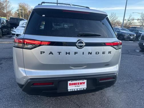 2025 Nissan Pathfinder SV 4WD