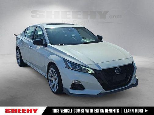Pearl White Tricoat 2019 Nissan Altima 2.5 SL