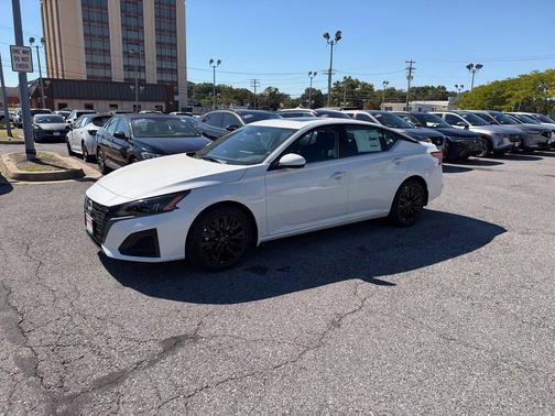 Pearl White Tricoat 2026 Nissan Altima 2.5 SV