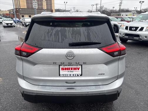 2025 Nissan Rogue SV