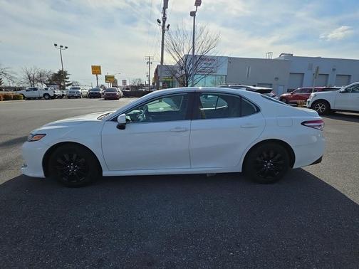 2020 Toyota Camry LE