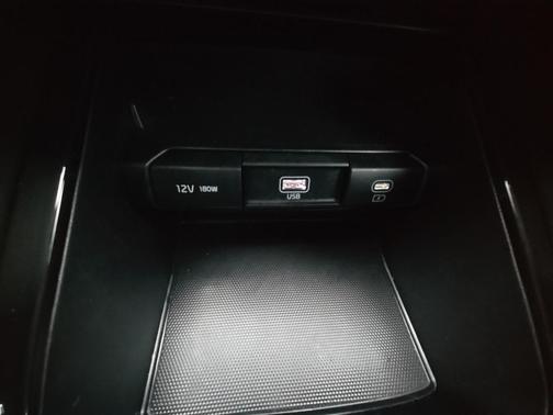 2023 Kia Telluride LX