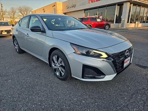 2025 Nissan Altima S FWD