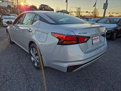 2025 Nissan Altima S FWD