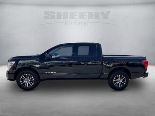 2023 Nissan Titan SV