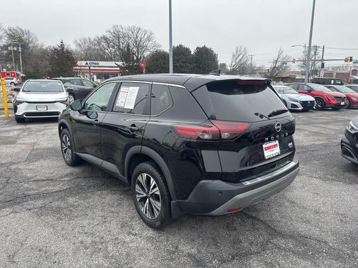 2022 Nissan Rogue SV