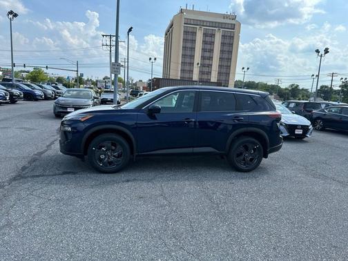 Deep Ocean Blue Pearl 2026 Nissan Rogue SV
