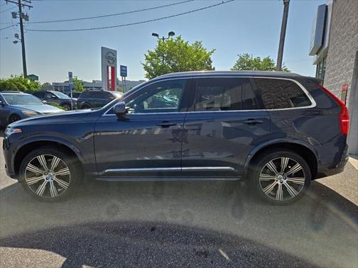 2023 Volvo XC90 B6 Ultimate 7-Seater