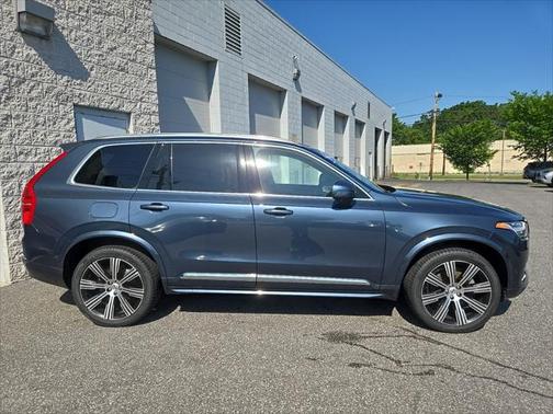 2023 Volvo XC90 B6 Ultimate 7-Seater