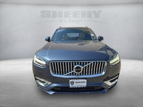 2023 Volvo XC90 B6 Ultimate 7-Seater