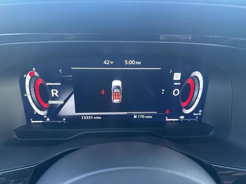 2024 Nissan Pathfinder Platinum FWD