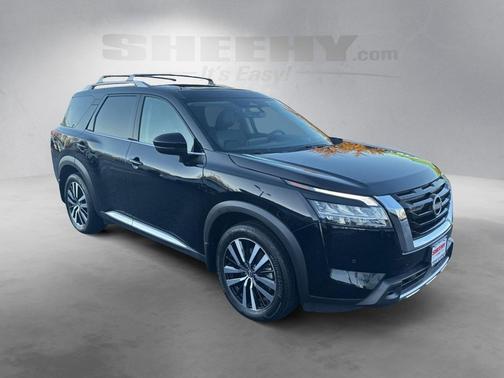2024 Nissan Pathfinder Platinum FWD