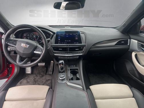 2022 Cadillac CT5 Sport