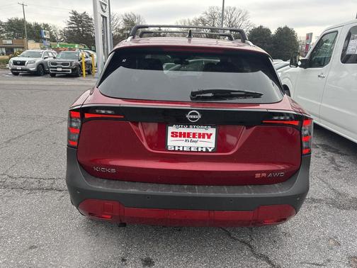 2026 Nissan Kicks SR