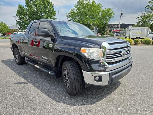 2017 Toyota Tundra SR5