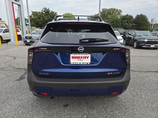 2026 Nissan Kicks SR
