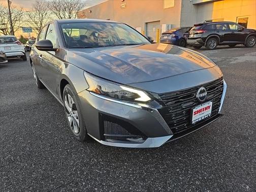 2025 Nissan Altima S FWD