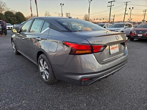 2025 Nissan Altima S FWD