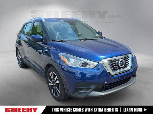 Deep Blue Pearl 2018 Nissan Kicks SV