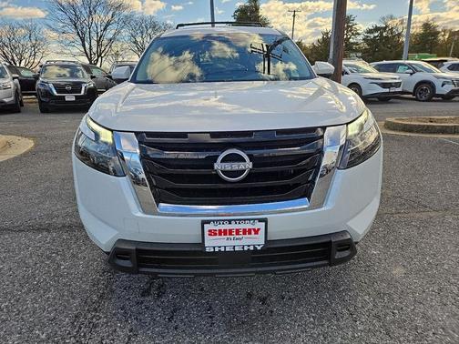 2025 Nissan Pathfinder SV 4WD