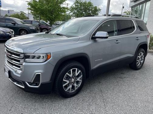 2023 GMC Acadia AWD SLT