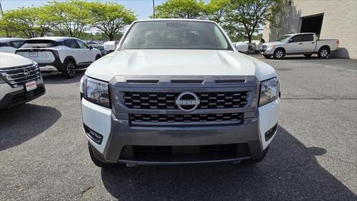 2025 Nissan Frontier SV