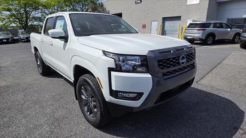 2025 Nissan Frontier SV
