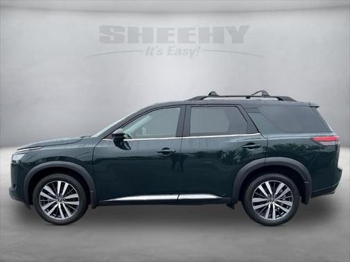 2022 Nissan Pathfinder Platinum 4WD