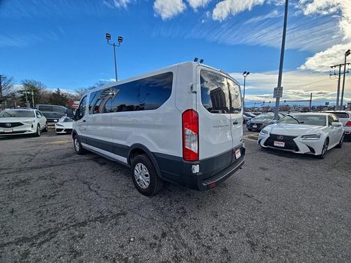 2022 Ford Transit-350 XLT