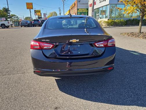 2022 Chevrolet Malibu LT
